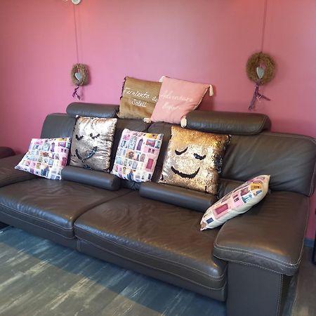 バストーニュ Gite Citadin 3 Epis "Carpe Diem"ヴィラ 部屋 写真