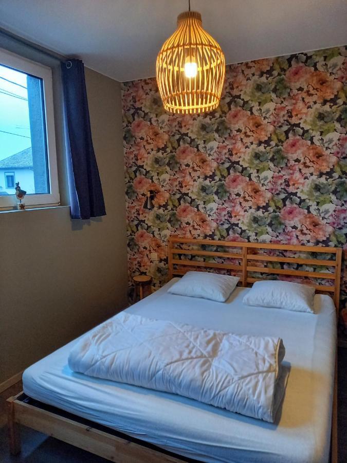 バストーニュ Gite Citadin 3 Epis "Carpe Diem"ヴィラ エクステリア 写真